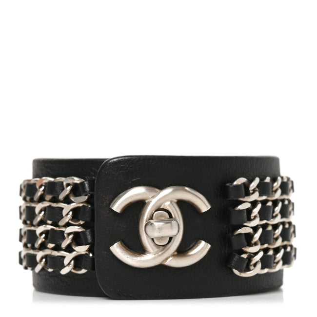 Lambskin CC Chain Turnlock Bracelet L Black Hover Image