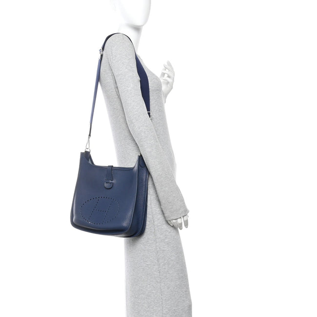 Taurillon Clemence EVELYNE III PM Bleu Saphir Main Image