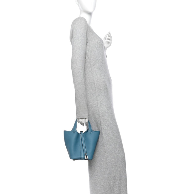 Taurillon Clemence Picotin Lock 18 PM New Blue Jean Main Image