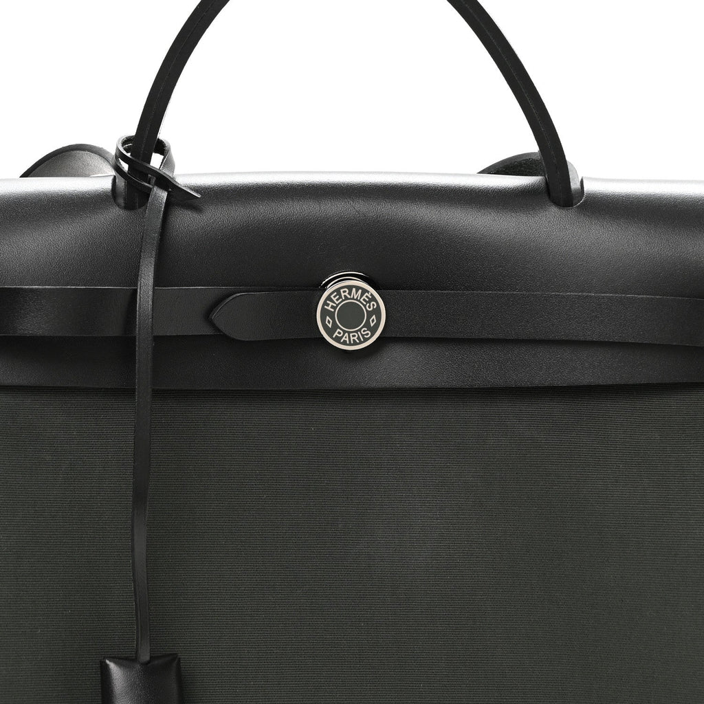 Toile Militaire Vache Hunter Laque Herbag Zip Retourne PM 31 Vert Mangrove Black