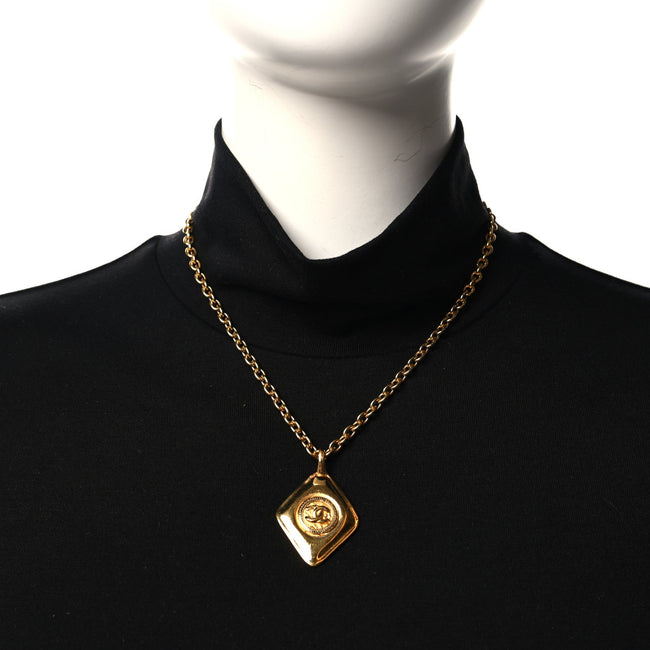CC Chain Pendant Long Necklace Gold Main Image