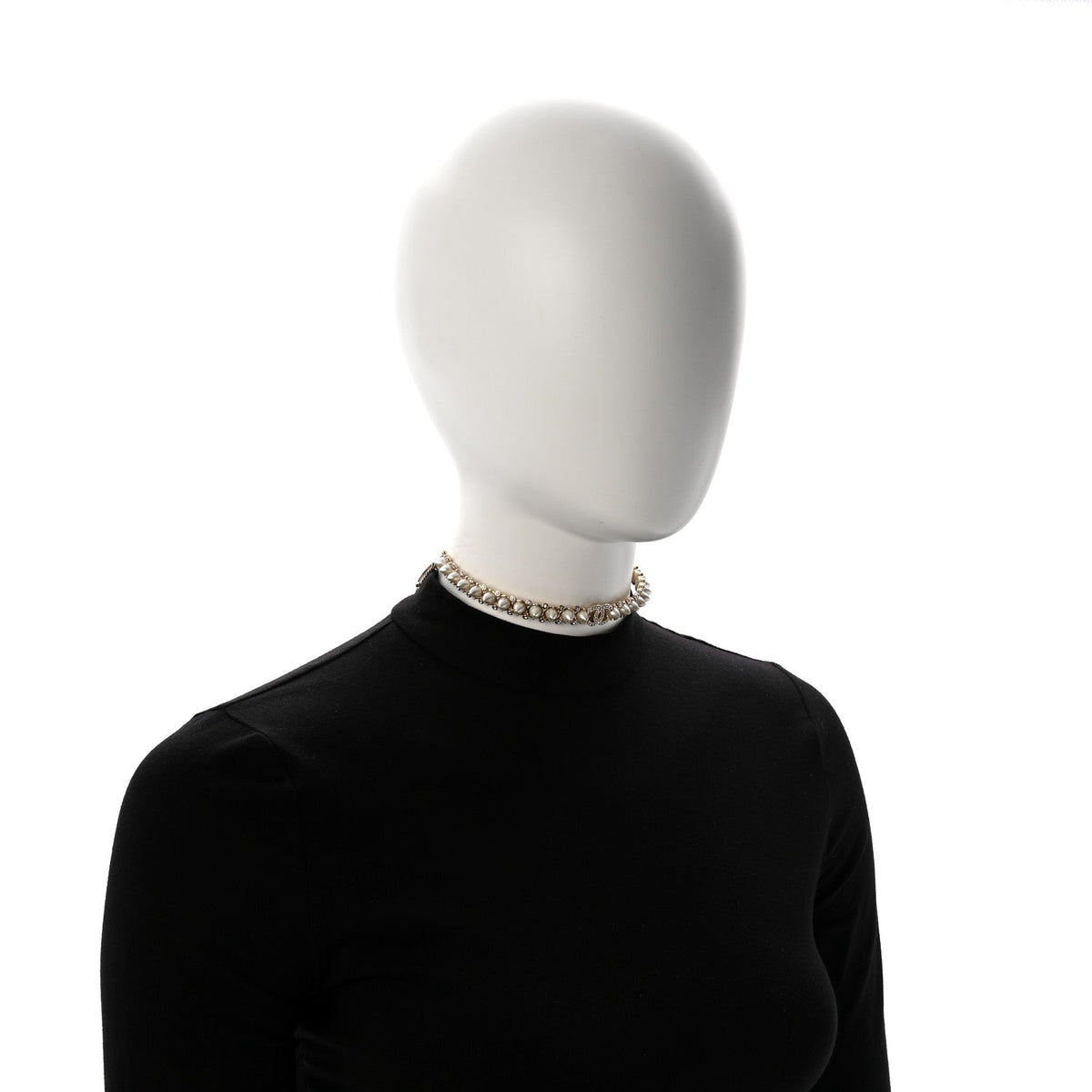 Strass Crystal Studded Pearl CC Choker Necklace Gold Pearly White