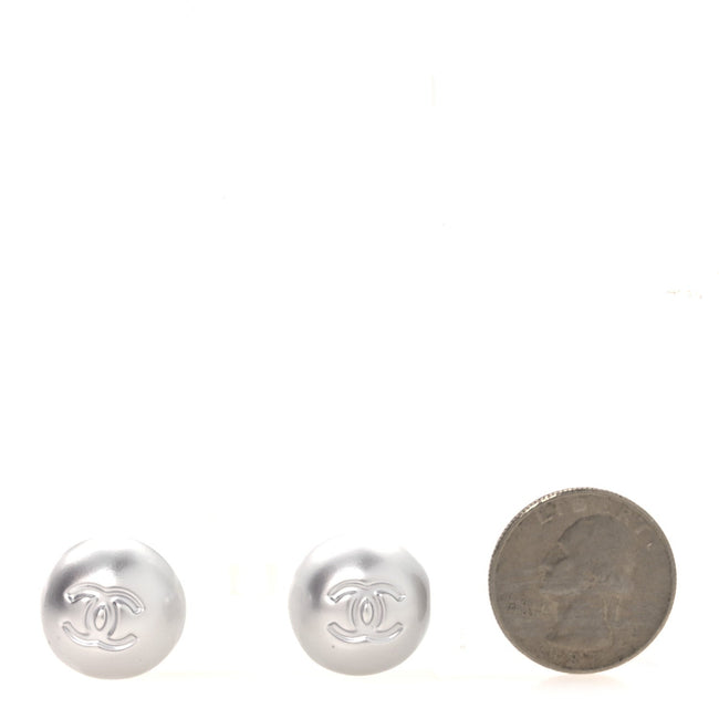 Resin Metal CC Stud Earrings Silver Pearly White Main Image
