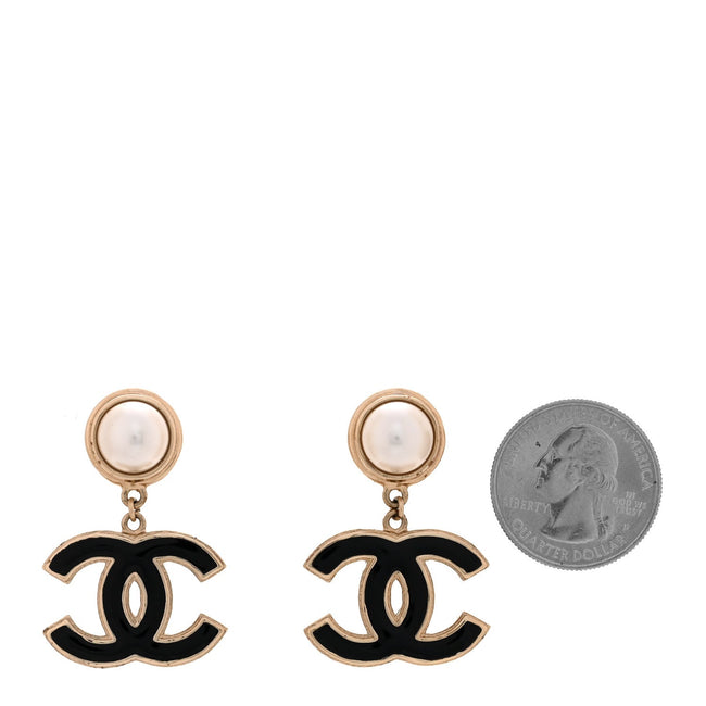 Pearl Enamel CC Drop Earrings Black Main Image