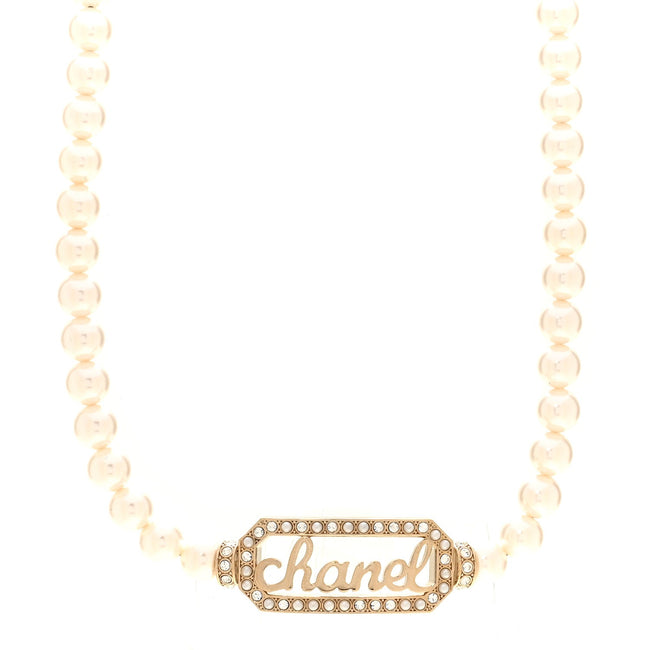 Pearl Crystal Logo Choker Gold Pearly White Hover Image