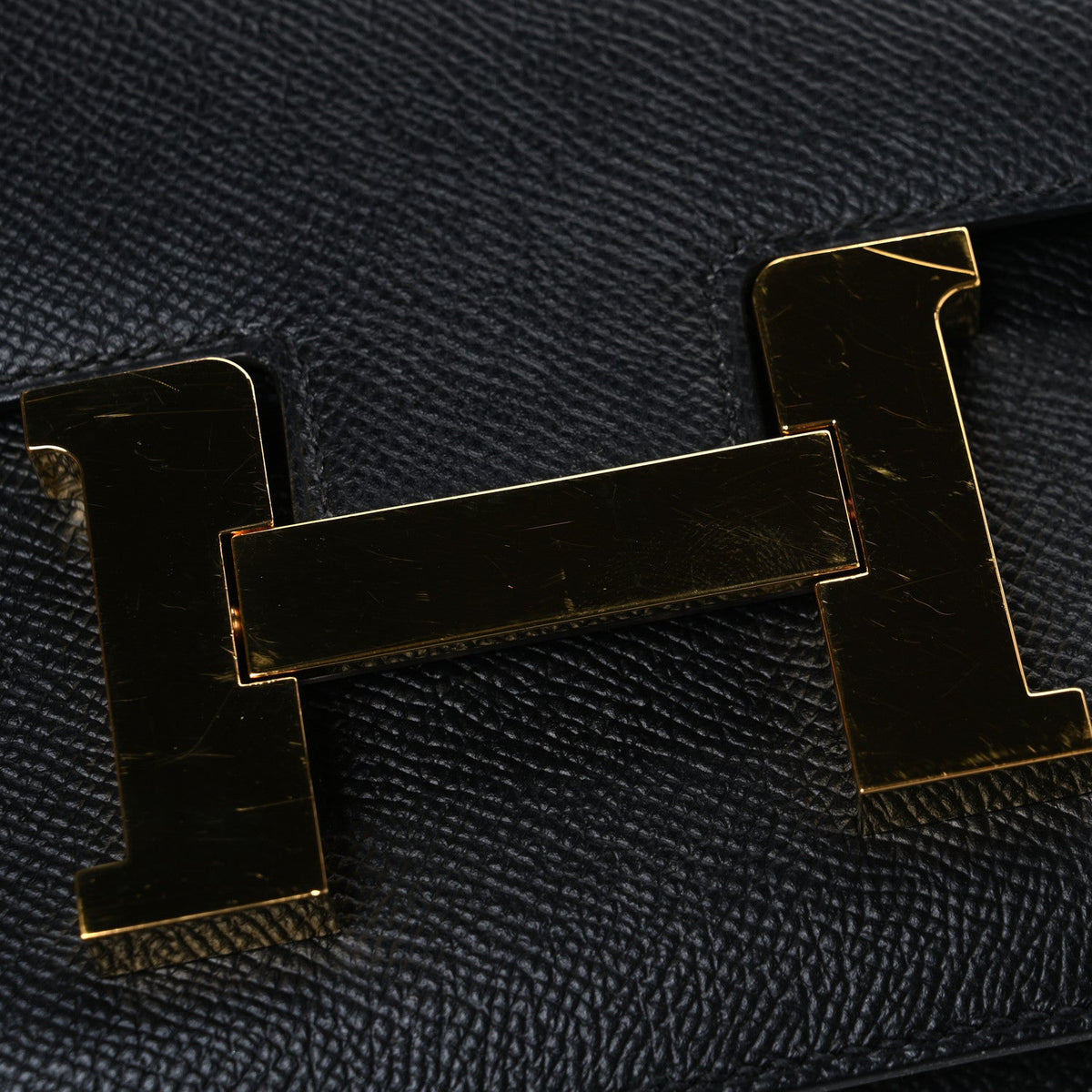 Epsom Constance 24 Black