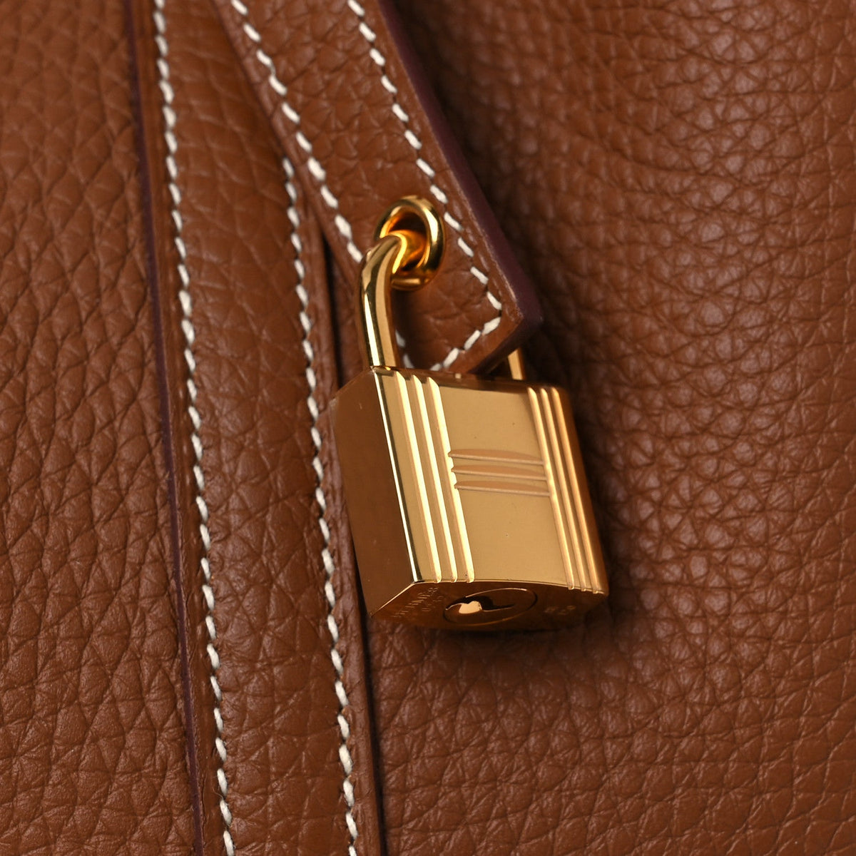 Taurillon Clemence Picotin Lock 22 MM Gold