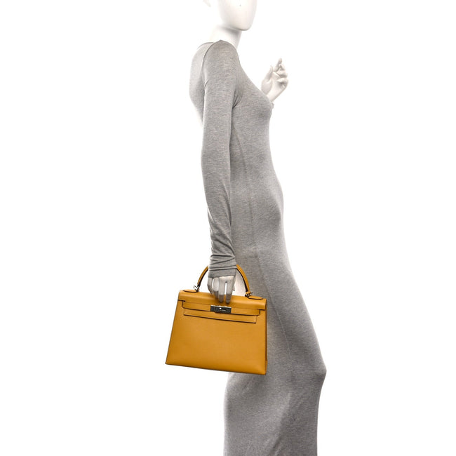 Epsom Kelly Sellier 28 Jaune Ambre Main Image