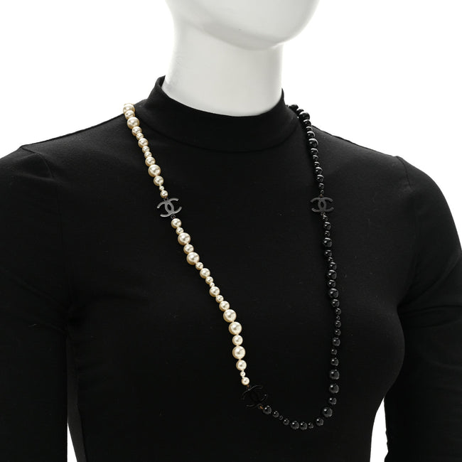 Ruthenium Pearl Beaded Enamel CC Long Necklace White Black Main Image