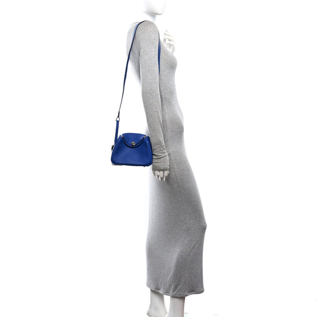 Taurillon Clemence Mini Lindy 20 Bleu Electrique Main Image