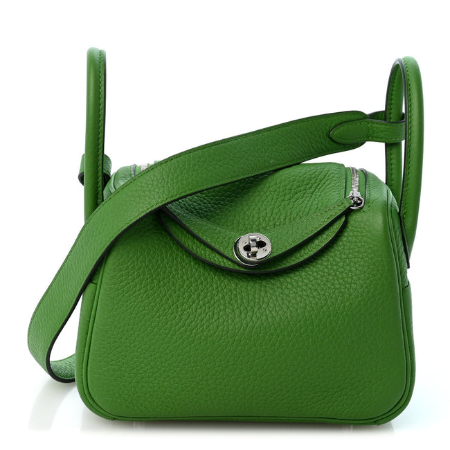 Taurillon Clemence Mini Lindy 20 Vert Yucca Hover Image