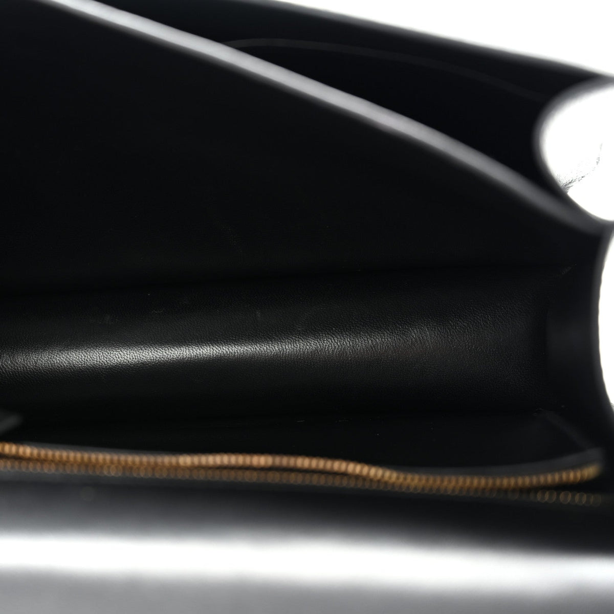 Epsom Constance 24 Black