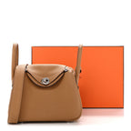 Taurillon Clemence Mini Lindy 20 Biscuit