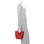 Taurillon Clemence Picotin Lock 22 MM Rouge Casaque