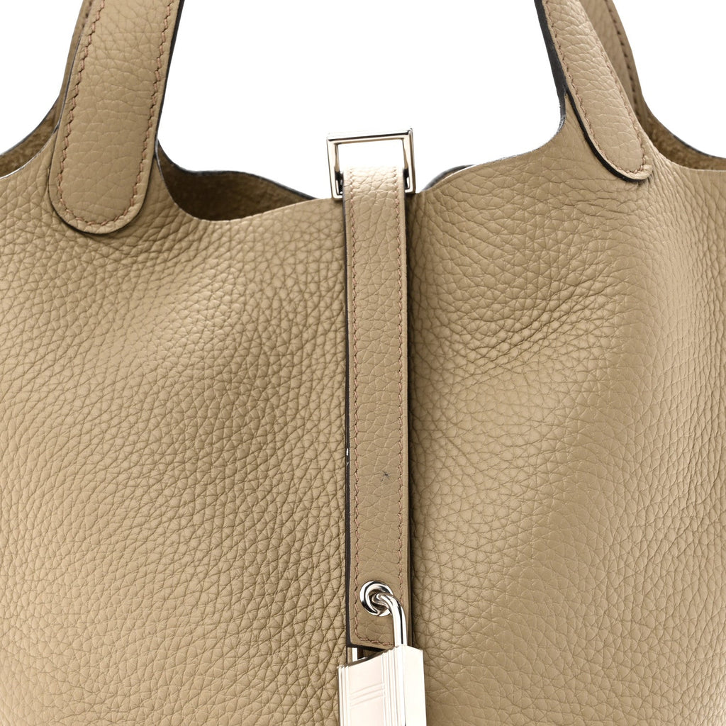Taurillon Clemence Picotin Lock 18 PM Beige Marfa