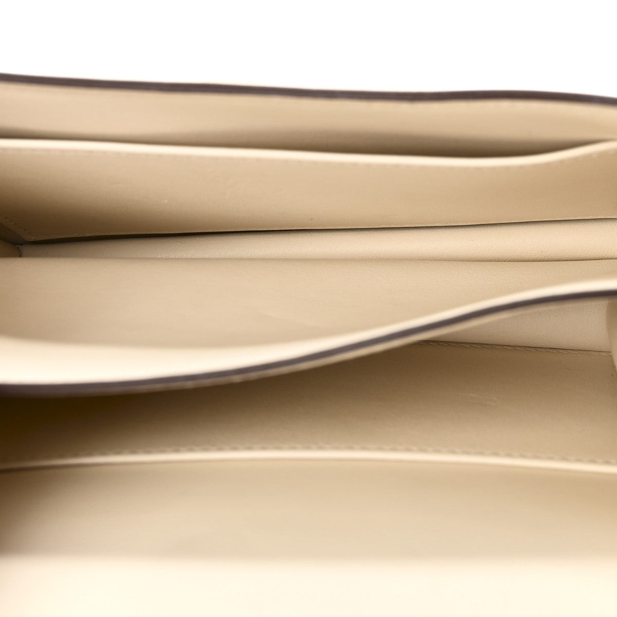 Swift Constance 18 Nata