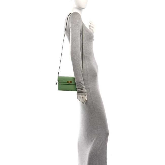 Epsom Verso Kelly Wallet To Go  Vert Criquet Bleu Brume Main Image