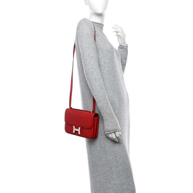 Epsom Constance Elan 25 Rouge Casaque Main Image