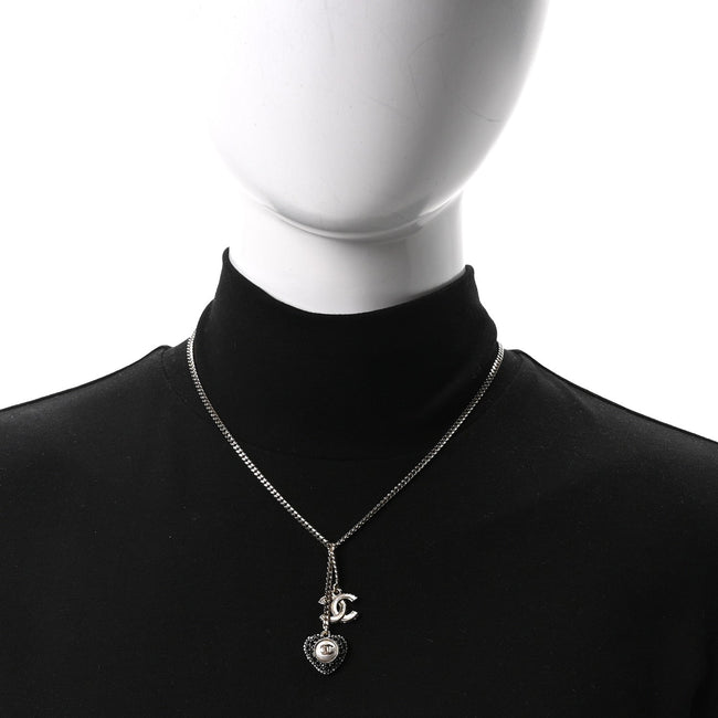 Crystal CC Heart Necklace Black Pearly White Gold Main Image