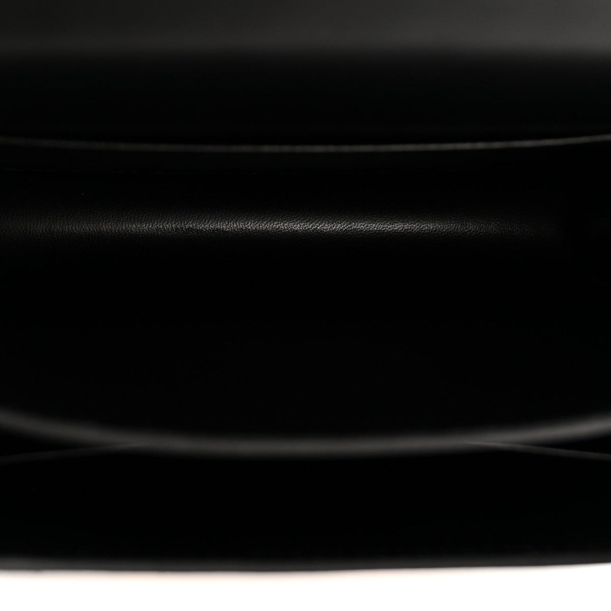 Epsom Constance 18 Black