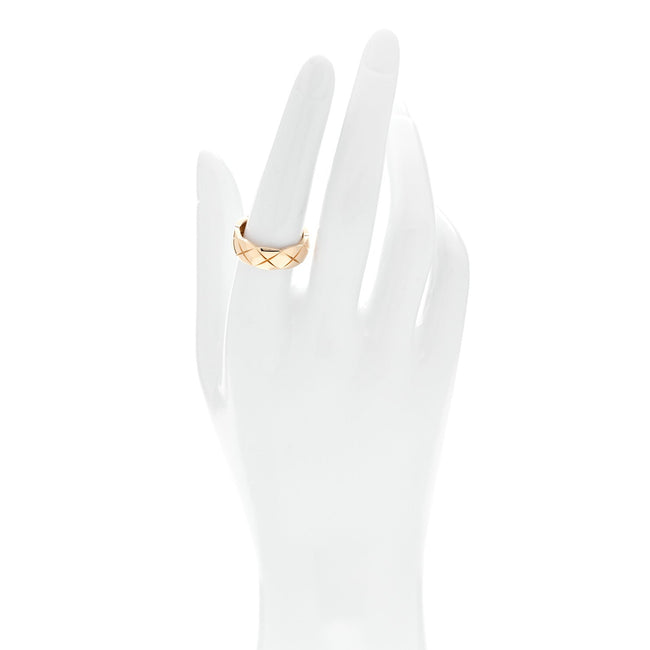 18K Yellow Gold Small Coco Crush Ring 55 7.25 Main Image