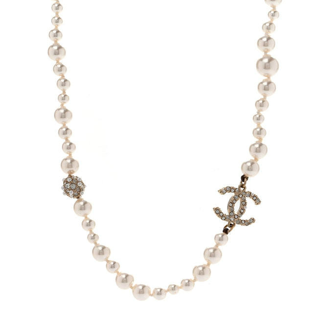 Pearl Crystal CC Short Necklace Gold Gold Hover Image